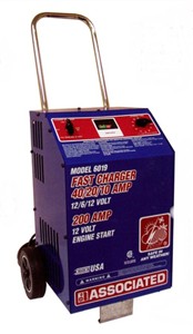 Associated Fast Charger 6/12  Volt